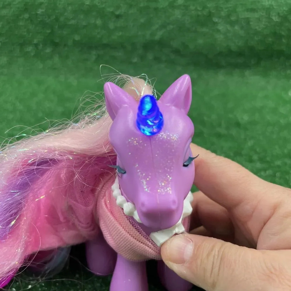 My Little Pony Lily Lightly Unicorn Pony W/Lighted Horn Cape Blinking Eyes